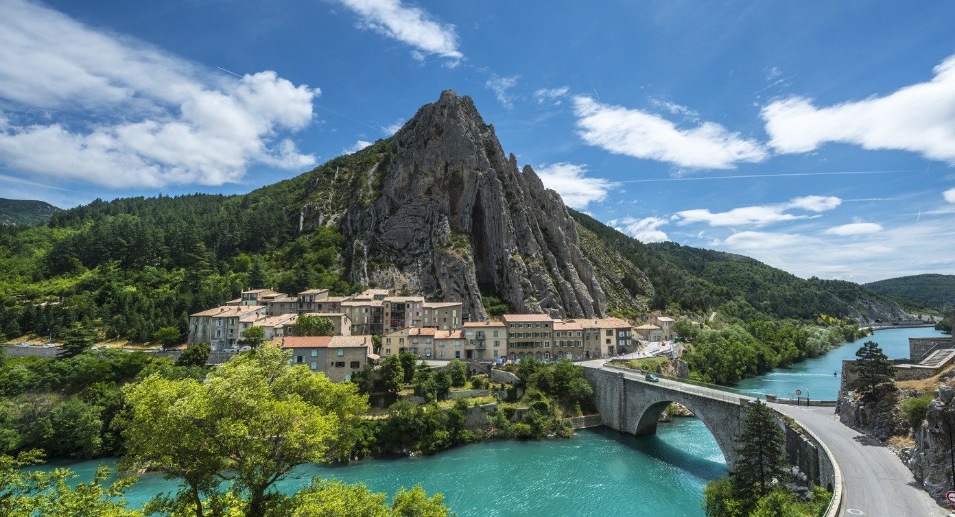 sisteron-dans-les-alpes-de-haute-provence